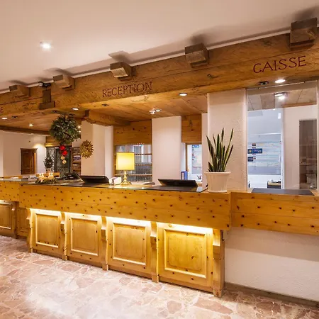 Hotel Europa Suites St Moritz-3